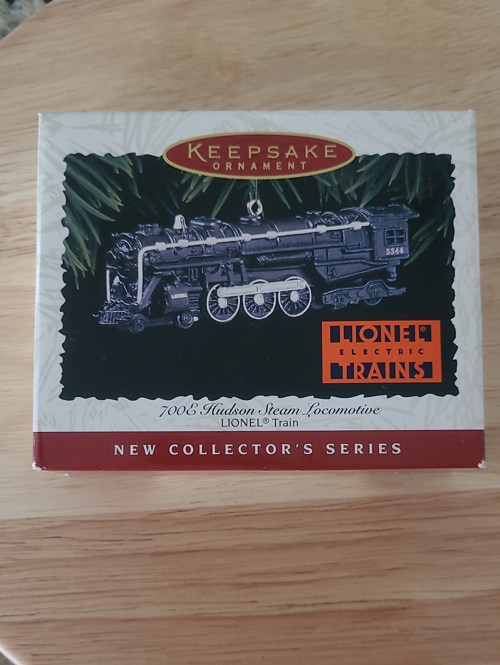 Lionel 700E Hudson Steam Locomotive Hallmark Keepsake Ornament 1996